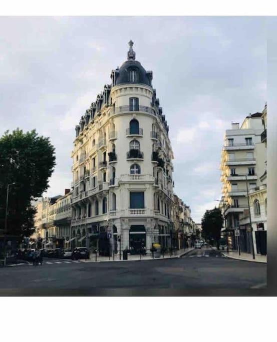 *Astoria 6* Appart Cosy En Plein Centre Vichy Exteriör bild